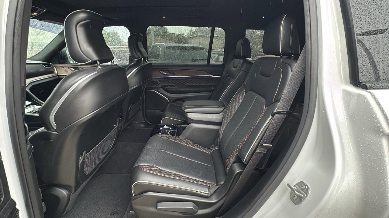 2023 Jeep Grand Cherokee L Summit  Selma TX