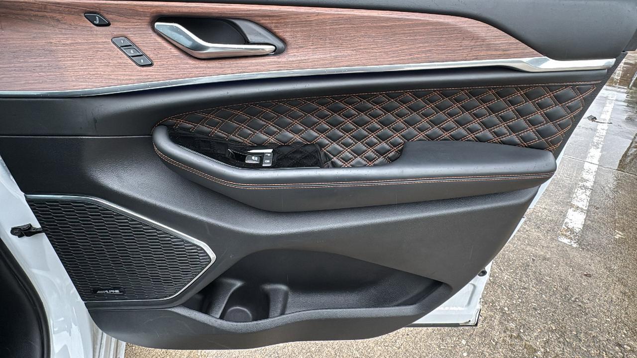 2023 Jeep Grand Cherokee L Summit  Selma TX