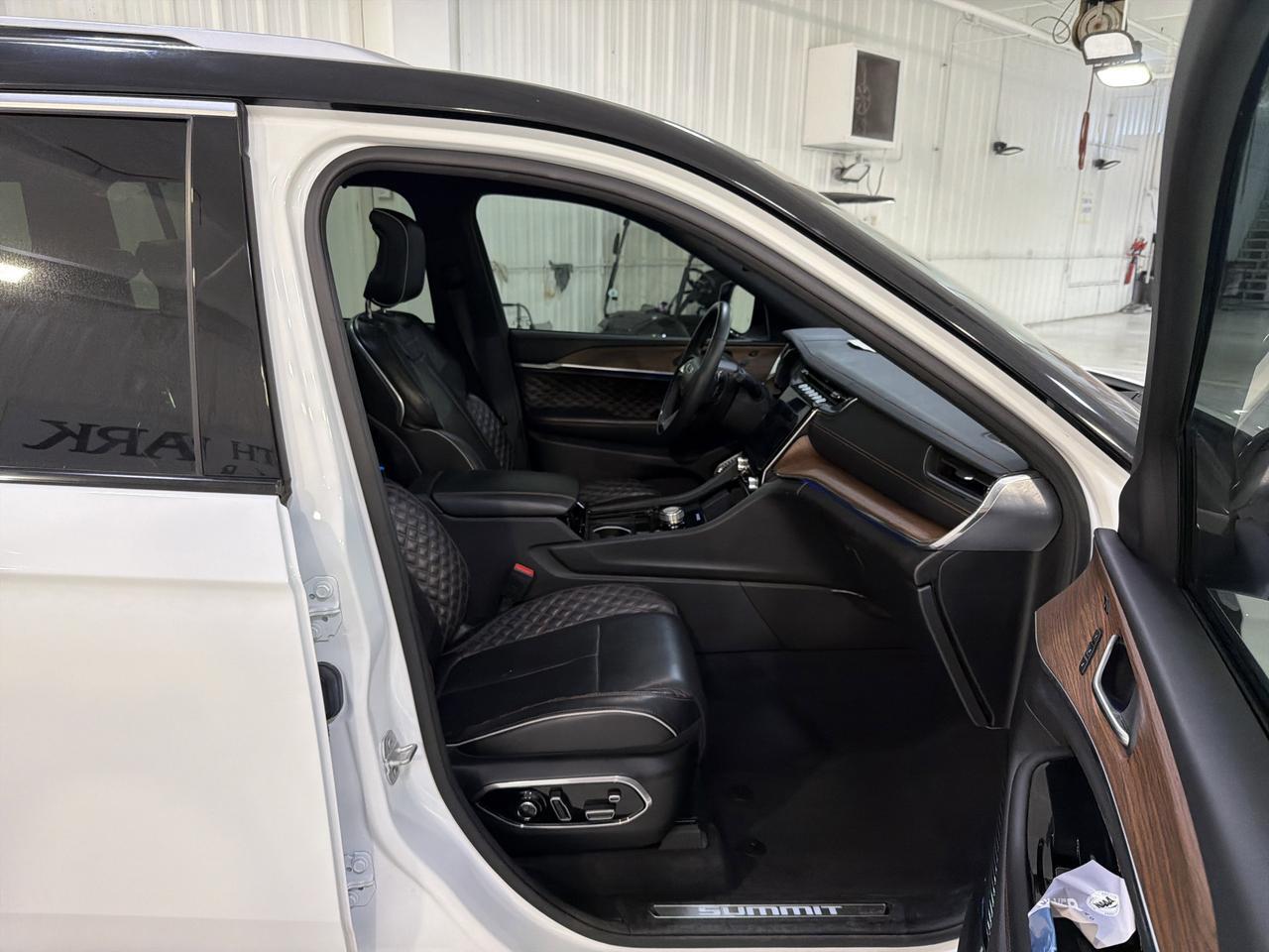 2023 Jeep Grand Cherokee L Summit San Antonio TX
