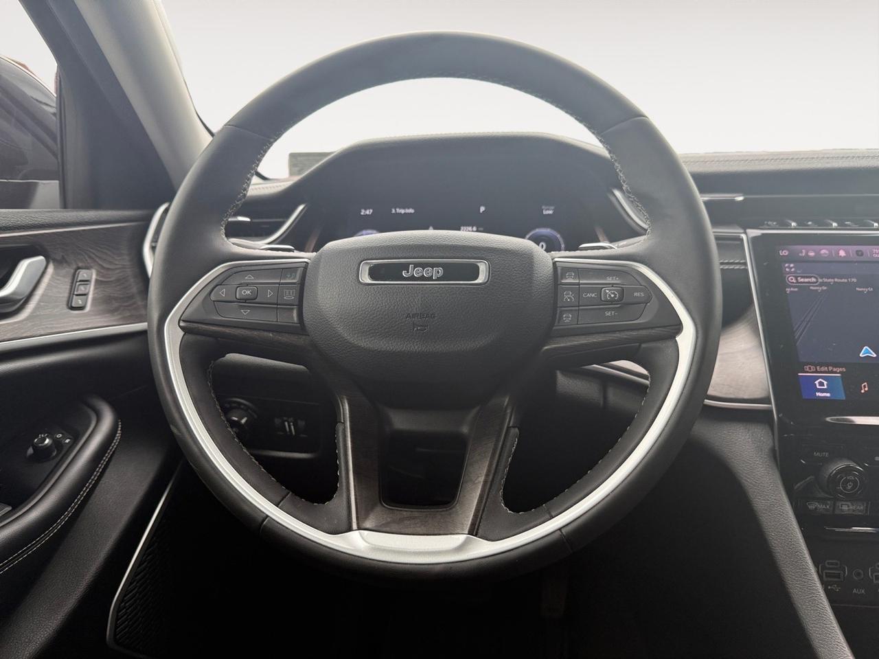 2023 Jeep Grand Cherokee LIMTIED, 4X4, MEMORY SEATS, HEATED FRONT AND REAR SEATS, ALPINE SOUND SYSTEM, ANDROID AUTO/ APPLE CARPLAY, REMOTE START, KEYLESS START AND ENTRY, CLEAN CARFAX 1 OWNER, ONLY 30K MILES, THIS SUV IS AS CLEAN AS THEY COME, GRAB THEY KEYS! Norfolk VA