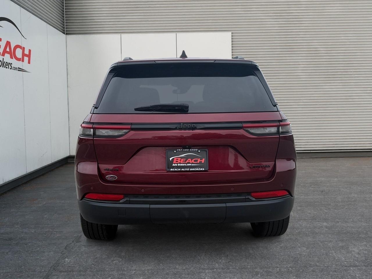 2023 Jeep Grand Cherokee LIMTIED, 4X4, MEMORY SEATS, HEATED FRONT AND REAR SEATS, ALPINE SOUND SYSTEM, ANDROID AUTO/ APPLE CARPLAY, REMOTE START, KEYLESS START AND ENTRY, CLEAN CARFAX 1 OWNER, ONLY 30K MILES, THIS SUV IS AS CLEAN AS THEY COME, GRAB THEY KEYS! Norfolk VA