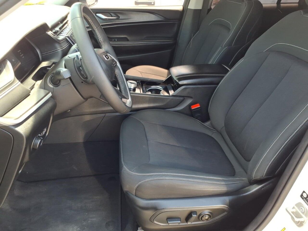 2023 Jeep Grand Cherokee Laredo Uvalde TX