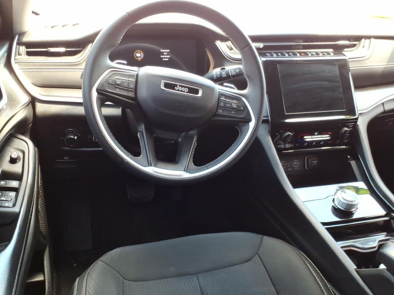 2023 Jeep Grand Cherokee Laredo Uvalde TX