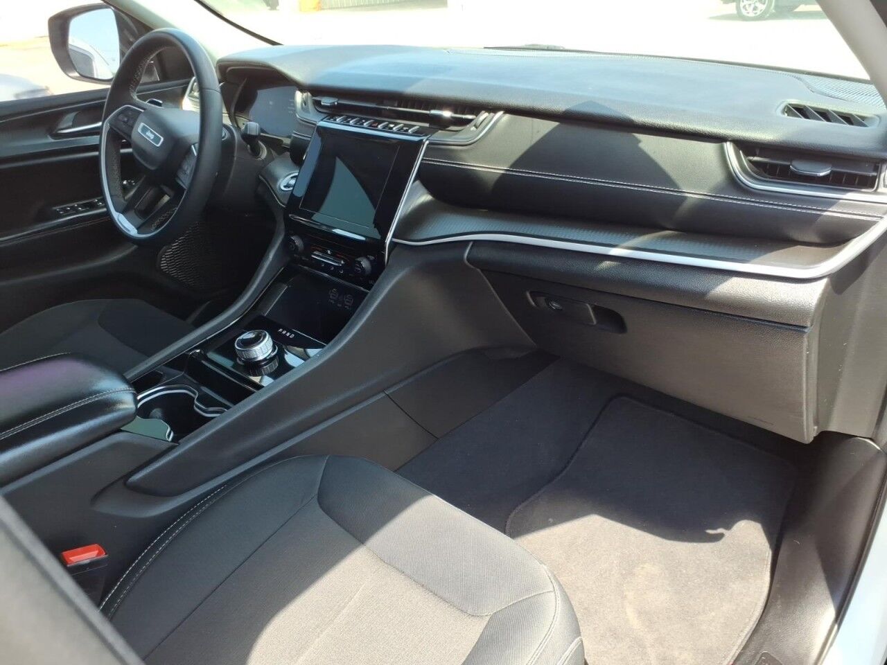 2023 Jeep Grand Cherokee Laredo Uvalde TX