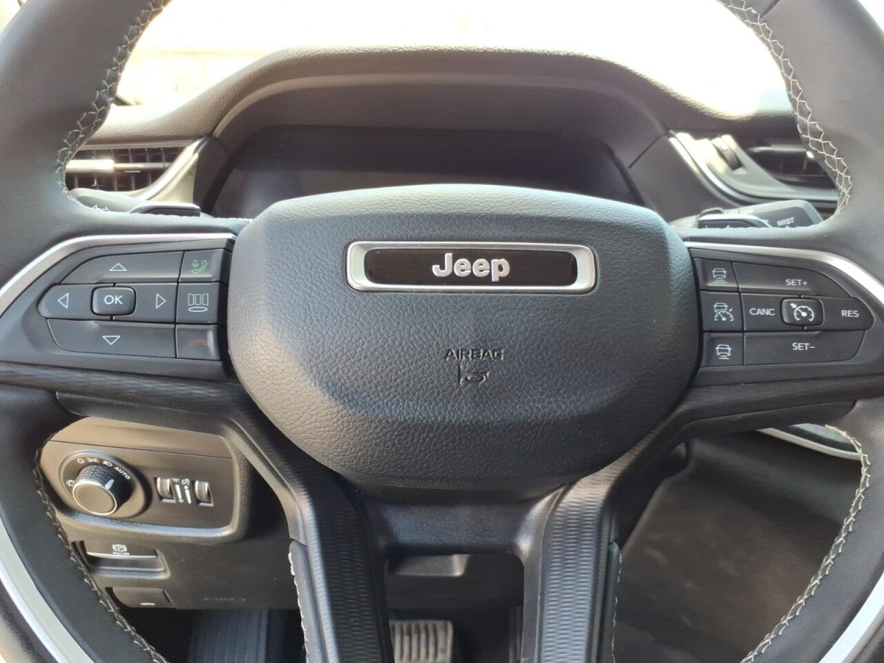 2023 Jeep Grand Cherokee Laredo Uvalde TX