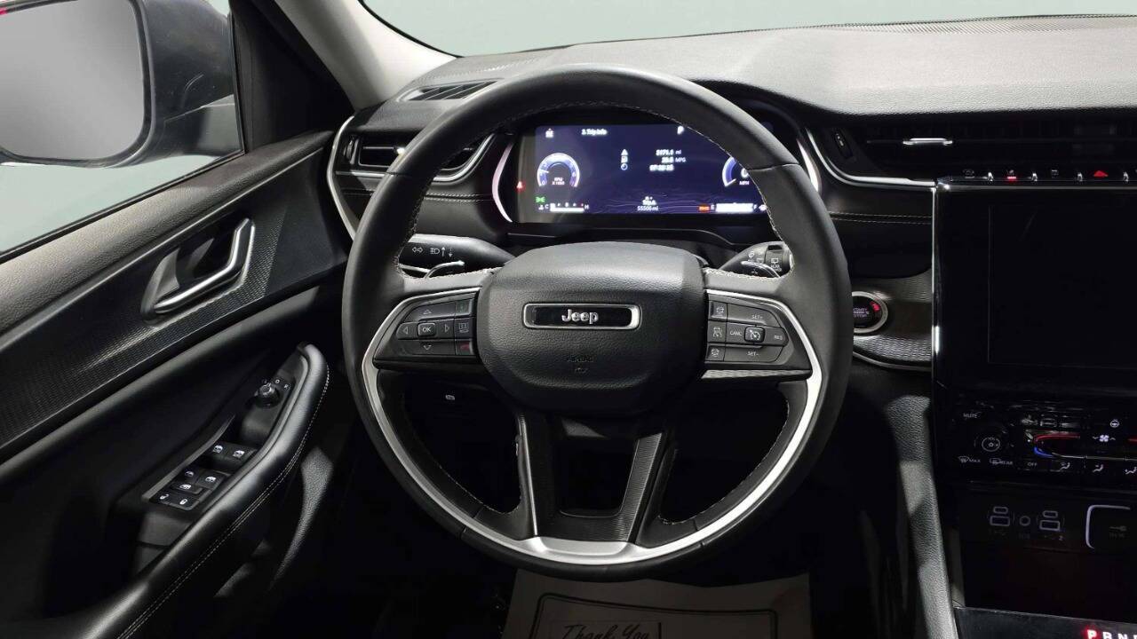 2023 Jeep Grand Cherokee Laredo 4x4 4dr SUV Lake Orion MI