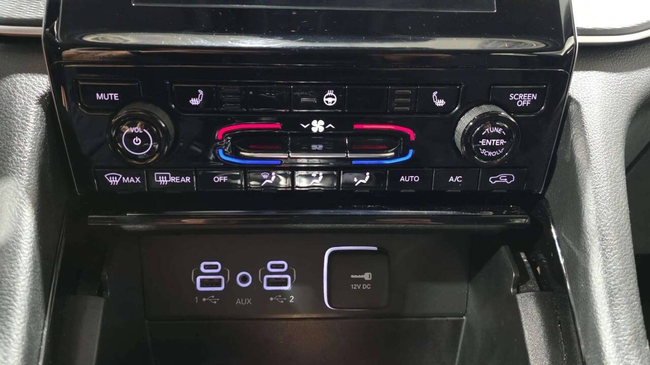 2023 Jeep Grand Cherokee Laredo 4x4 4dr SUV Lake Orion MI