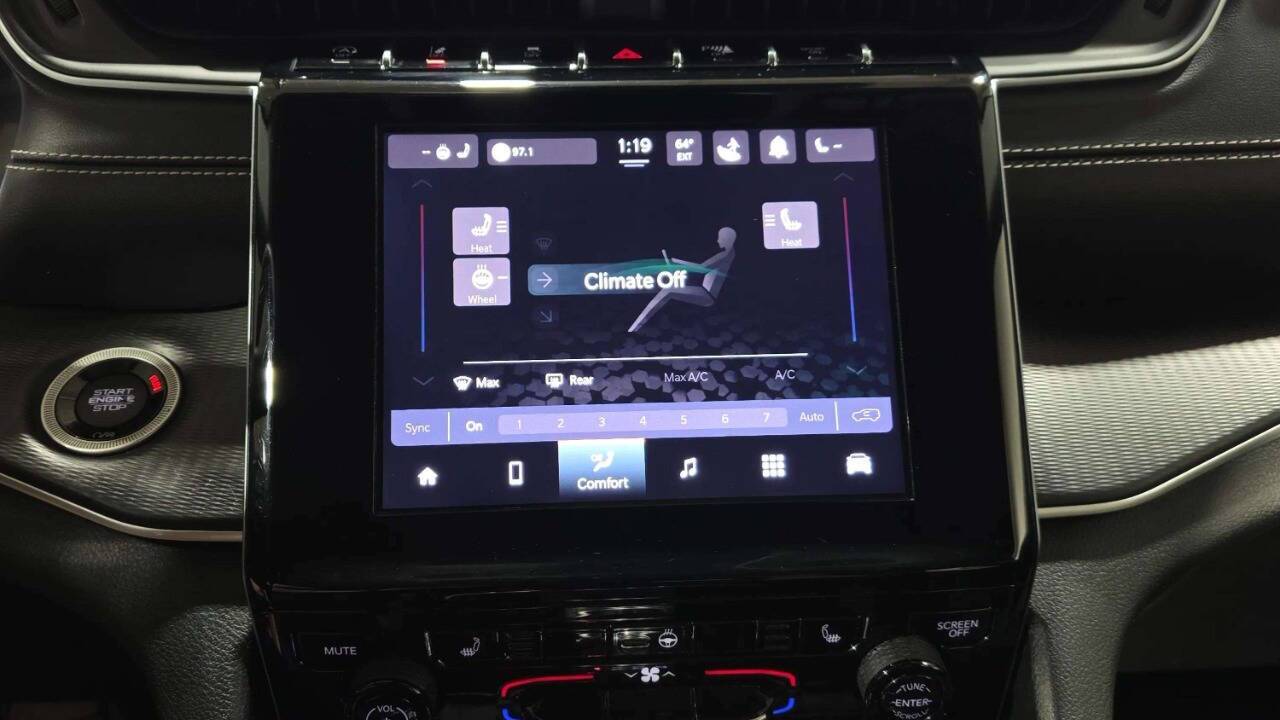 2023 Jeep Grand Cherokee Laredo 4x4 4dr SUV Lake Orion MI