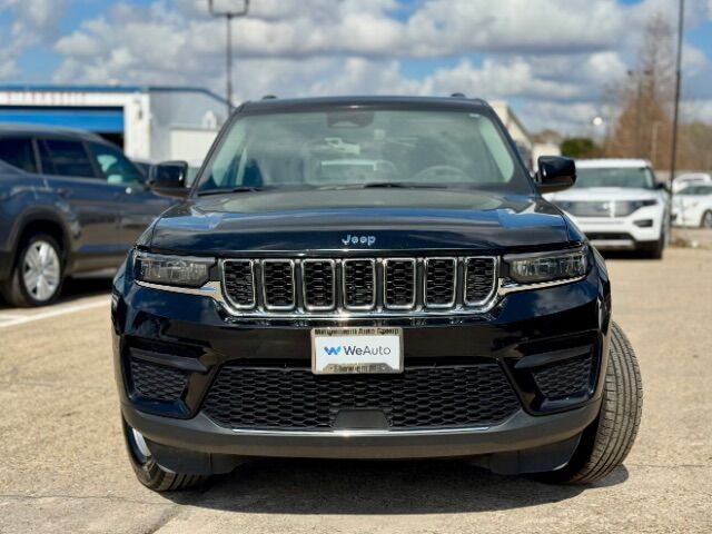 2023 Jeep Grand Cherokee Laredo 4x4