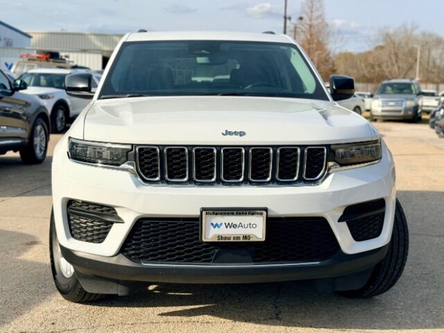 2023 Jeep Grand Cherokee Laredo 4x4