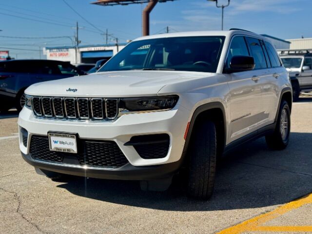 2023 Jeep Grand Cherokee Laredo 4x4
