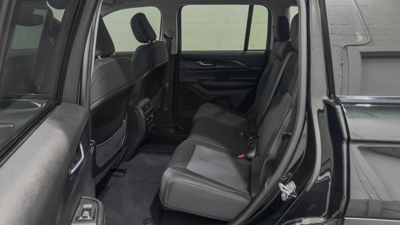 2023 Jeep Grand Cherokee Laredo 4x4 Tallmadge OH