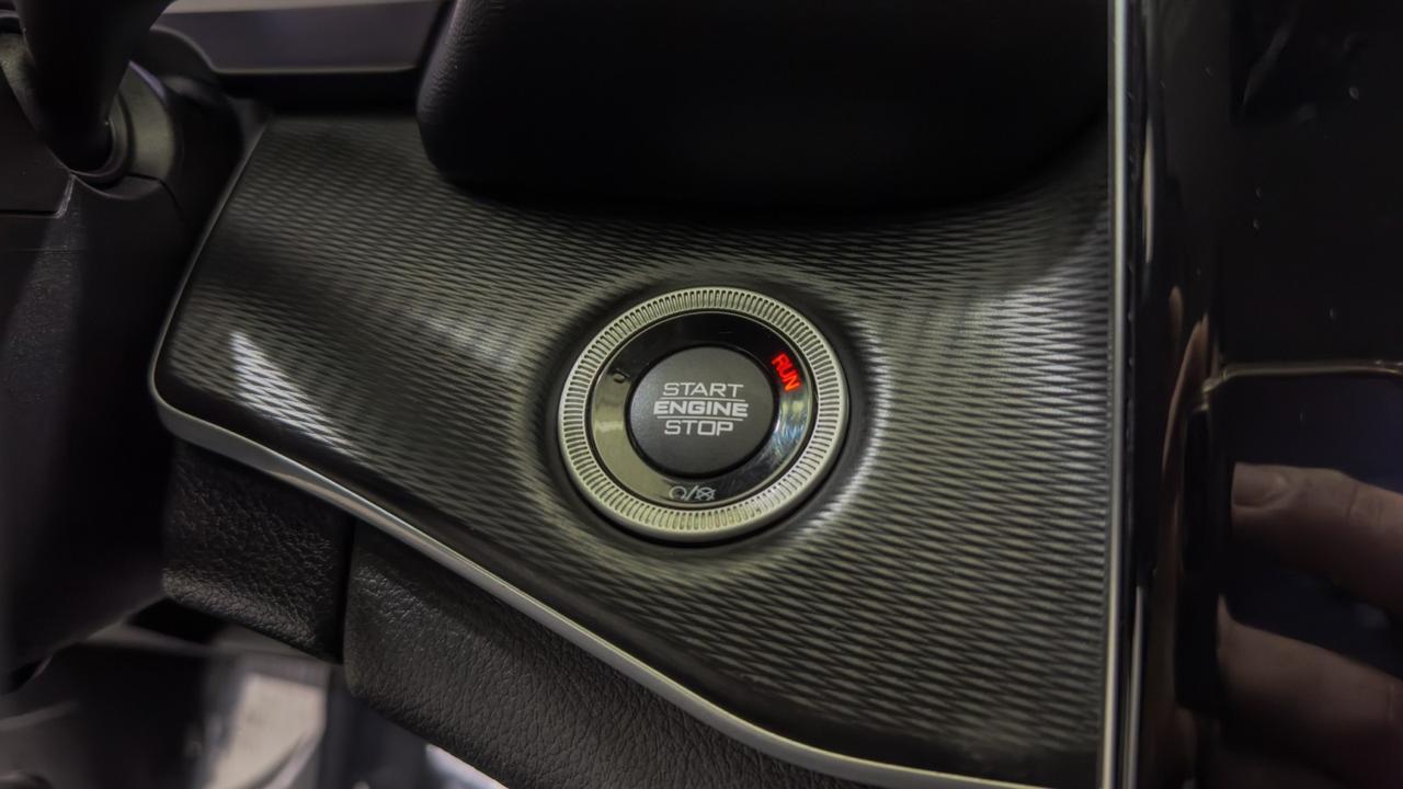 2023 Jeep Grand Cherokee Laredo 4x4 Tallmadge OH