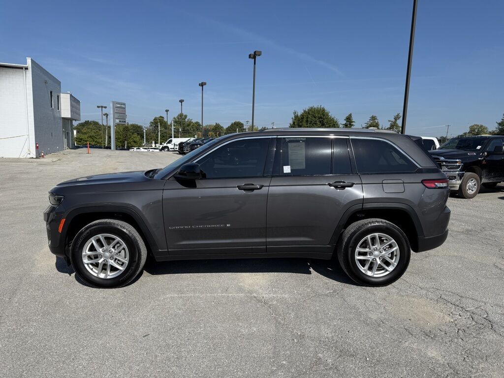 2023 Jeep Grand Cherokee Laredo Crestwood KY