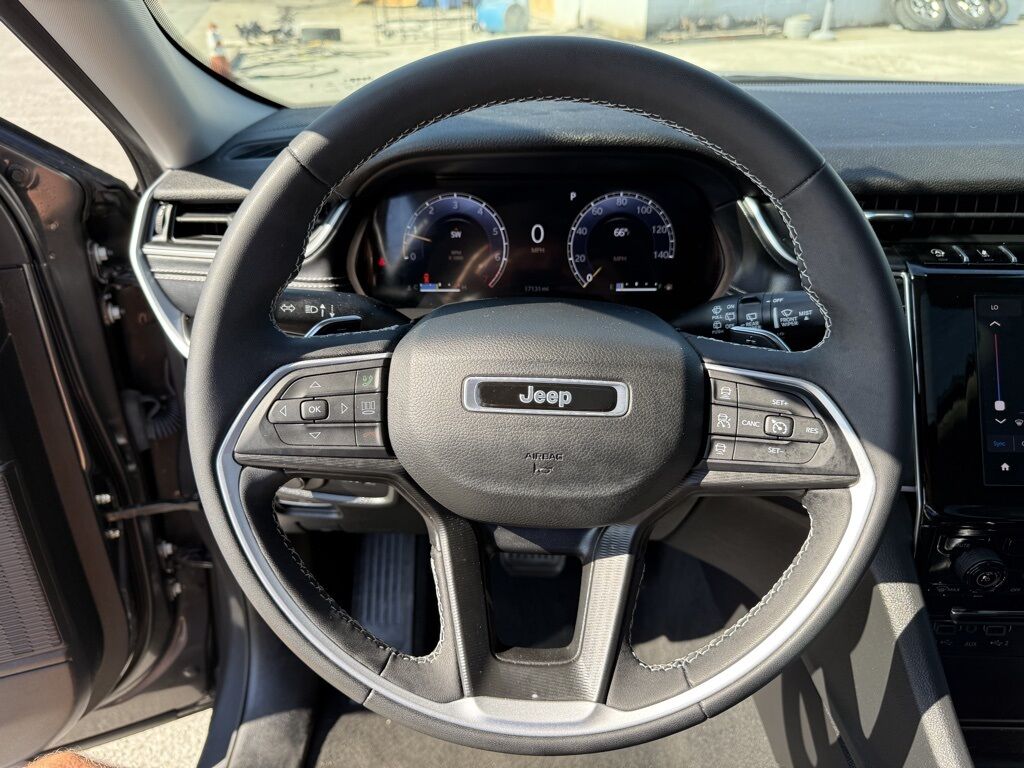 2023 Jeep Grand Cherokee Laredo Crestwood KY