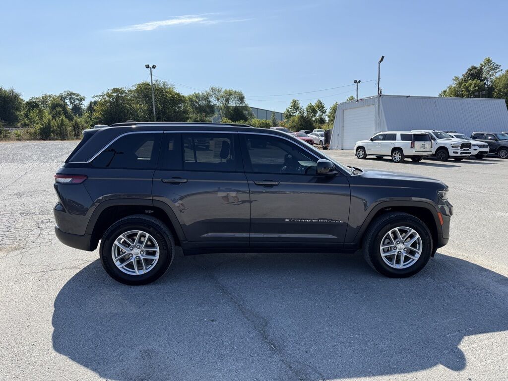 2023 Jeep Grand Cherokee Laredo Crestwood KY