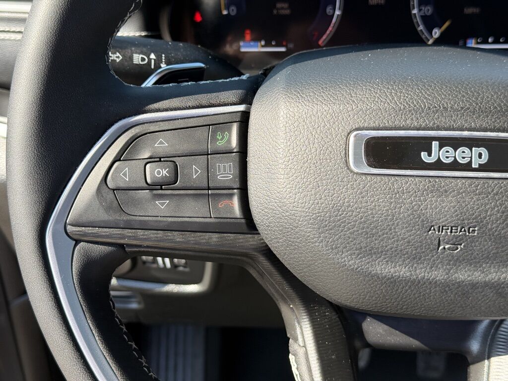 2023 Jeep Grand Cherokee Laredo Crestwood KY
