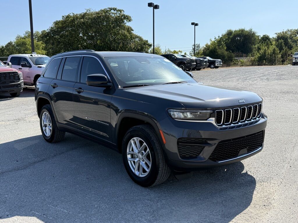 2023 Jeep Grand Cherokee Laredo Crestwood KY