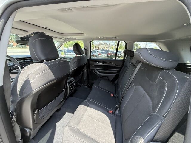 2023 Jeep Grand Cherokee Laredo Crestwood KY
