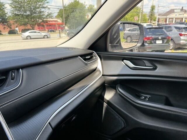 2023 Jeep Grand Cherokee Laredo Crestwood KY