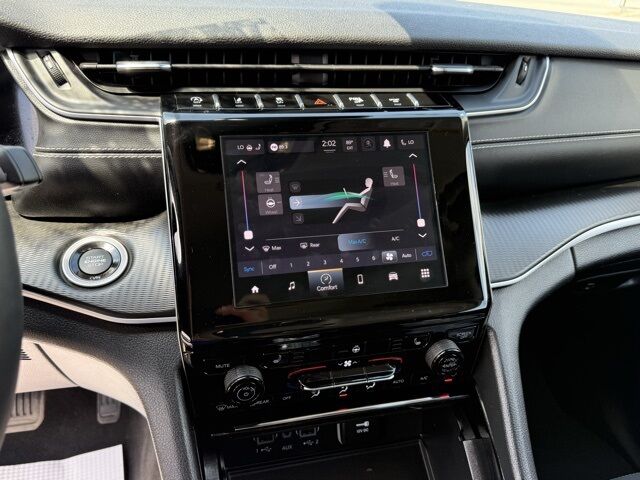 2023 Jeep Grand Cherokee Laredo Crestwood KY