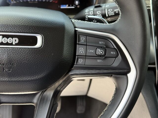2023 Jeep Grand Cherokee Laredo Crestwood KY