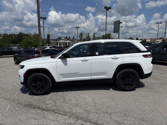 2023 Jeep Grand Cherokee Laredo Crestwood KY