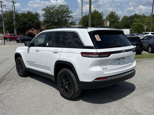 2023 Jeep Grand Cherokee Laredo Crestwood KY
