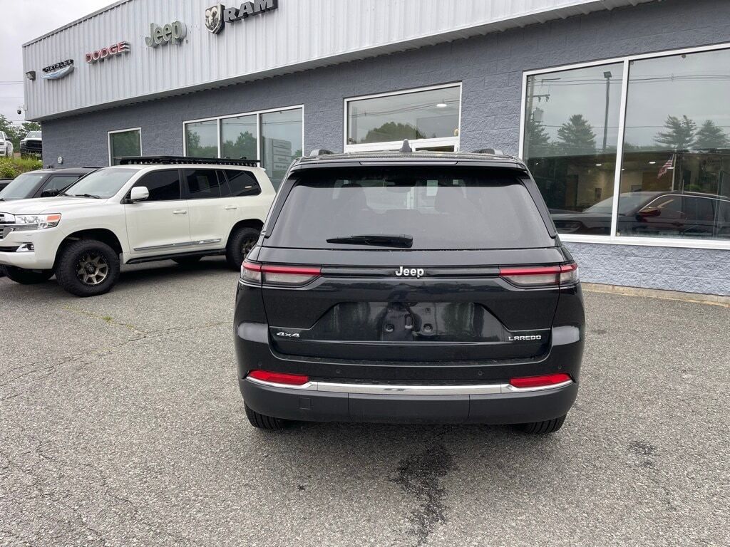 2023 Jeep Grand Cherokee Laredo Orange MA
