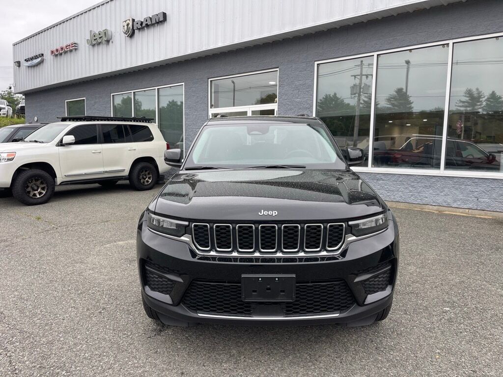 2023 Jeep Grand Cherokee Laredo Orange MA