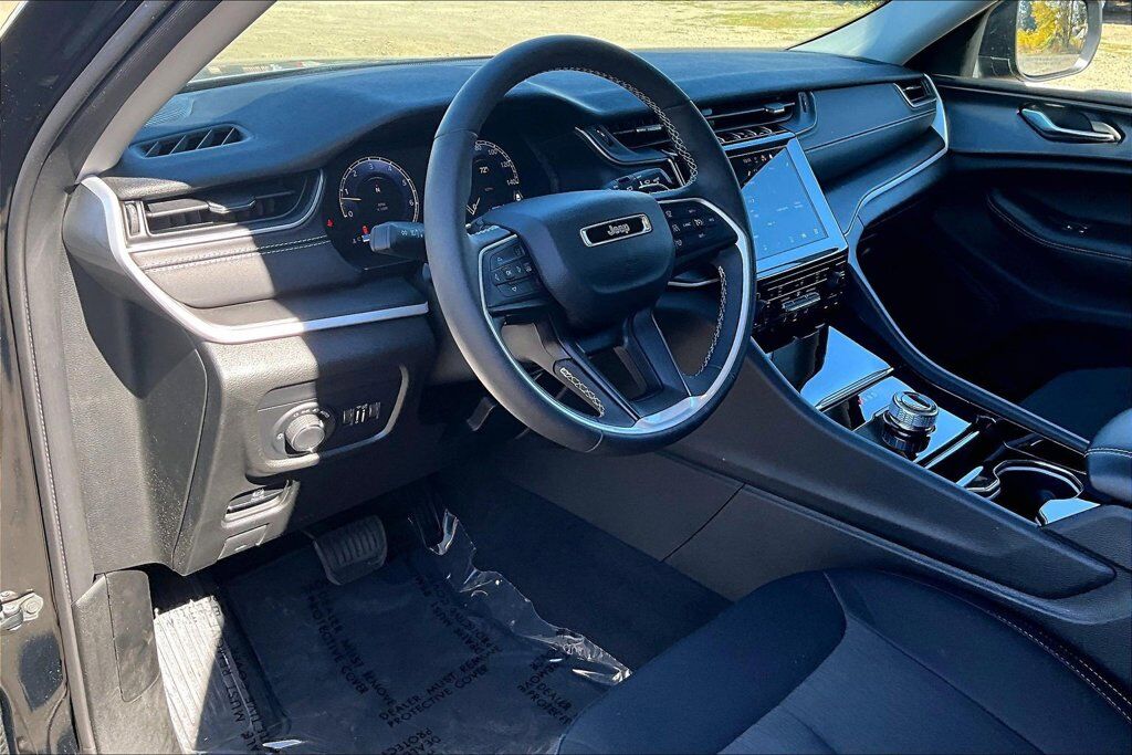 2023 Jeep Grand Cherokee Laredo OR