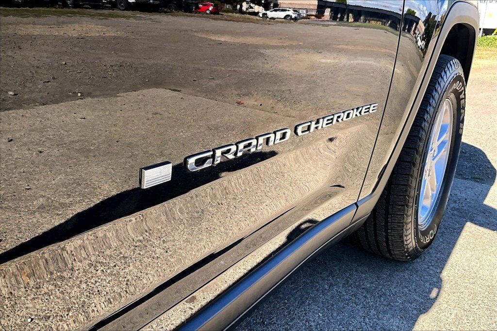 2023 Jeep Grand Cherokee Laredo OR