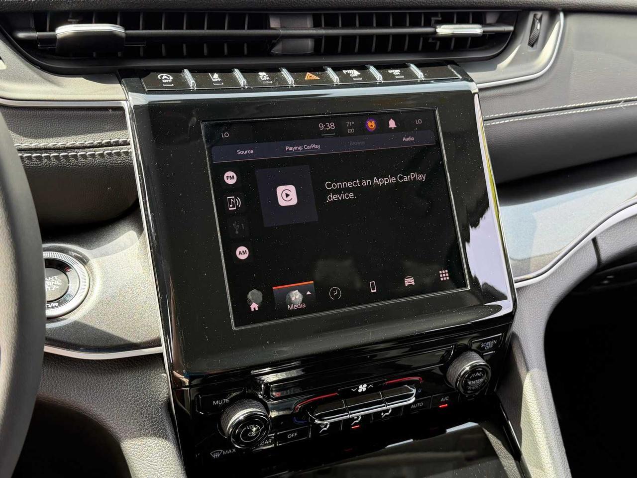 2023 Jeep Grand Cherokee Laredo Irving TX