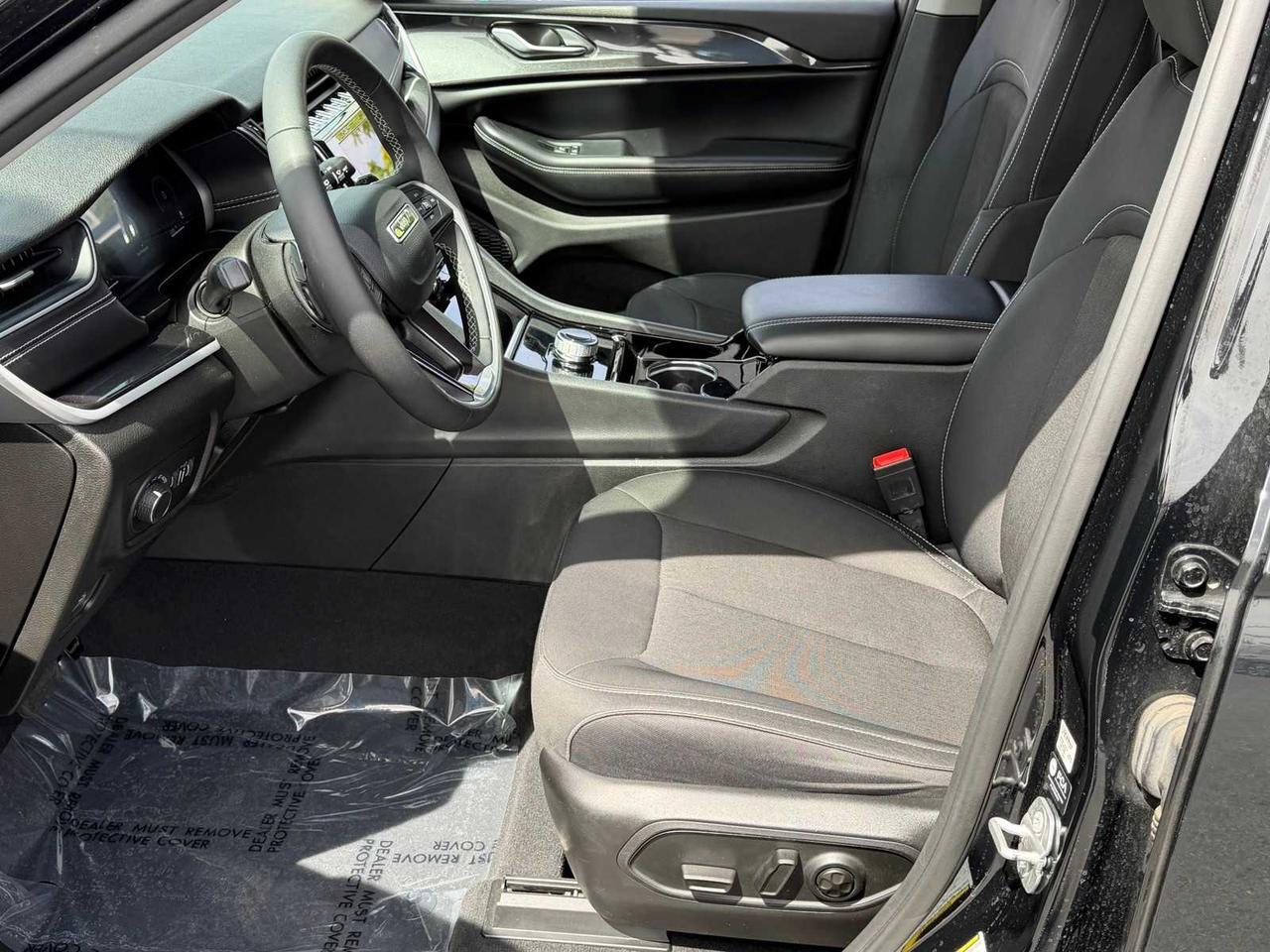 2023 Jeep Grand Cherokee Laredo Irving TX