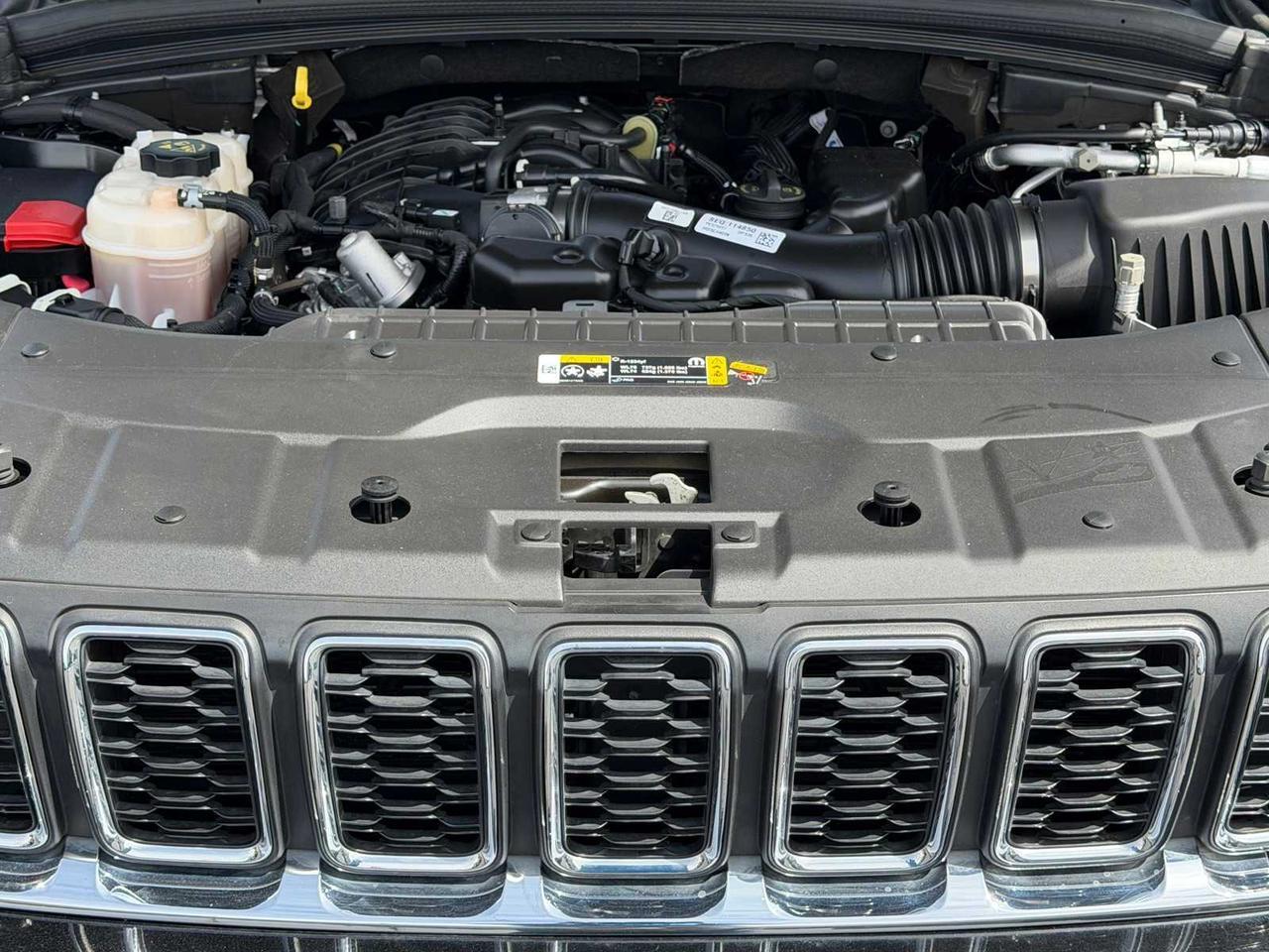 2023 Jeep Grand Cherokee Laredo Irving TX