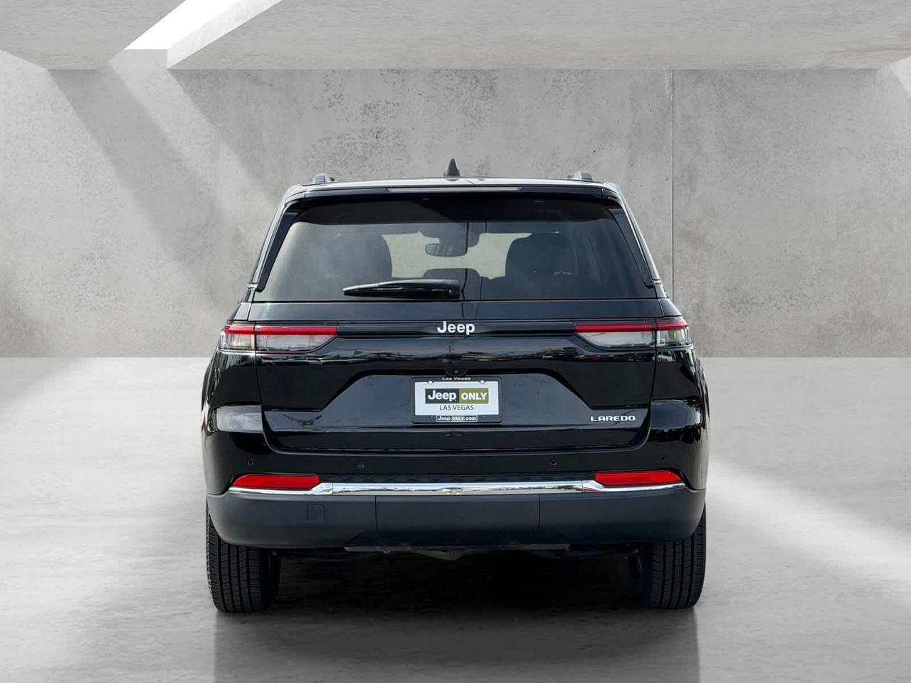 2023 Jeep Grand Cherokee Laredo Irving TX
