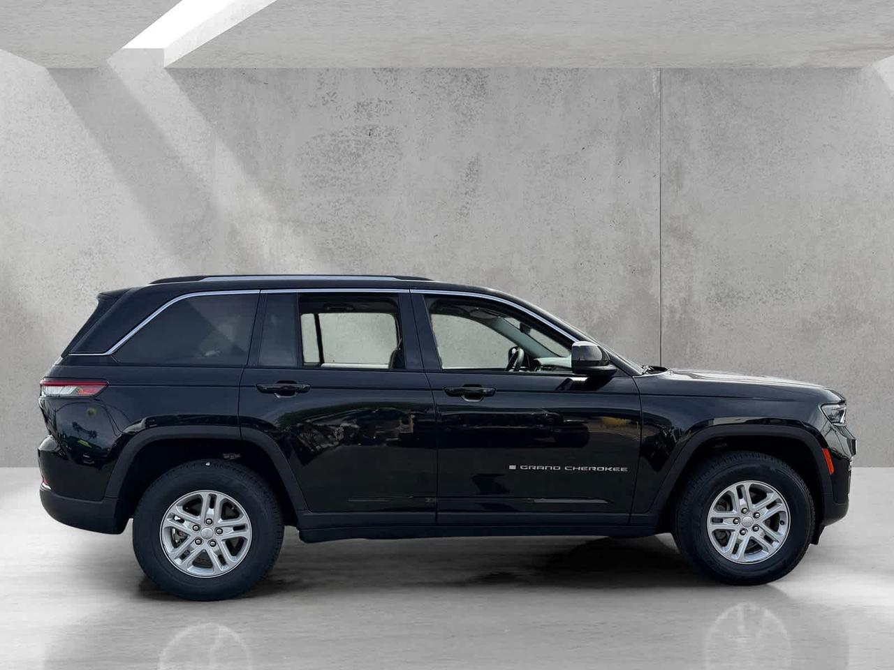 2023 Jeep Grand Cherokee Laredo Irving TX