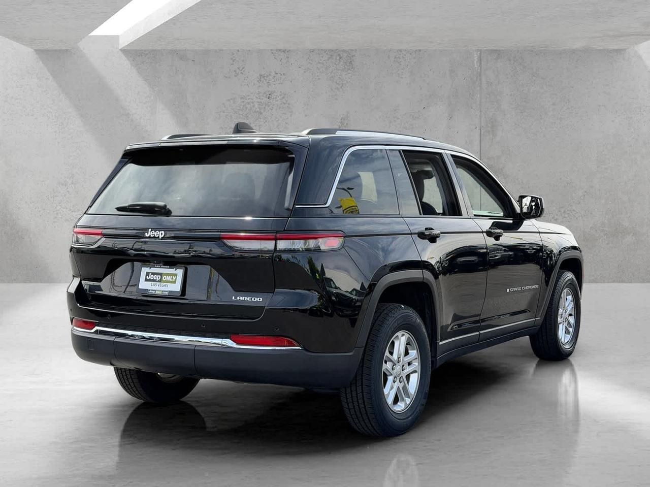 2023 Jeep Grand Cherokee Laredo Irving TX