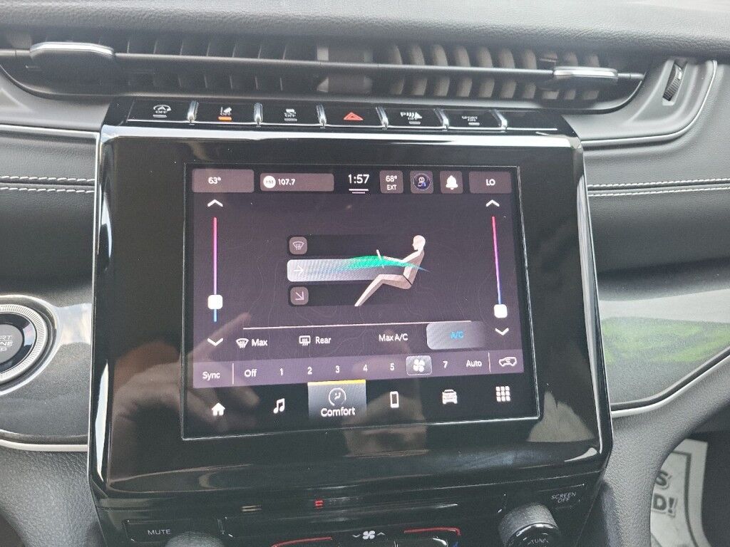 2023 Jeep Grand Cherokee Laredo Owego NY