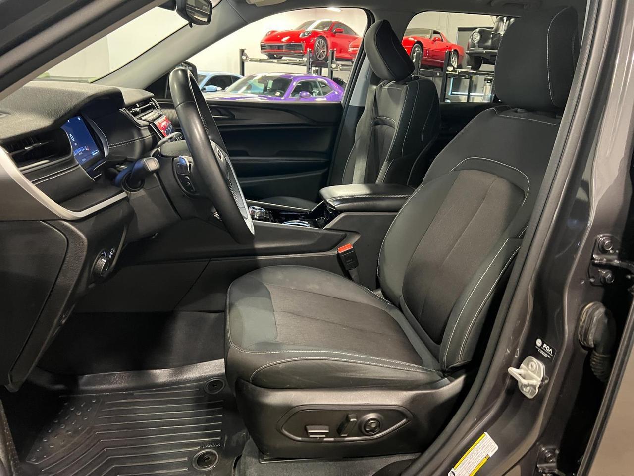 2023 Jeep Grand Cherokee Laredo Parker CO