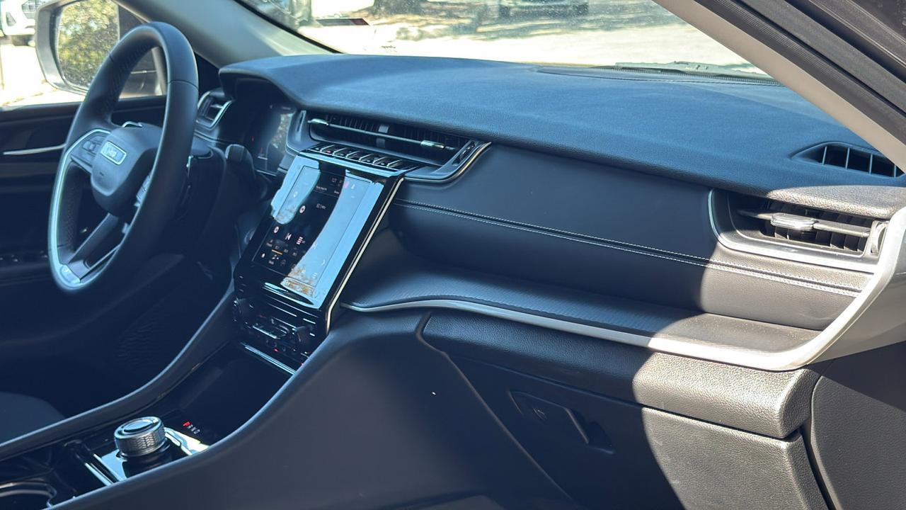 2023 Jeep Grand Cherokee Laredo  Selma TX