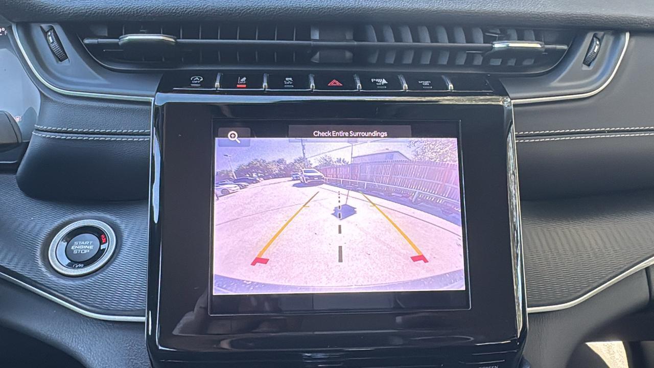 2023 Jeep Grand Cherokee Laredo  Selma TX