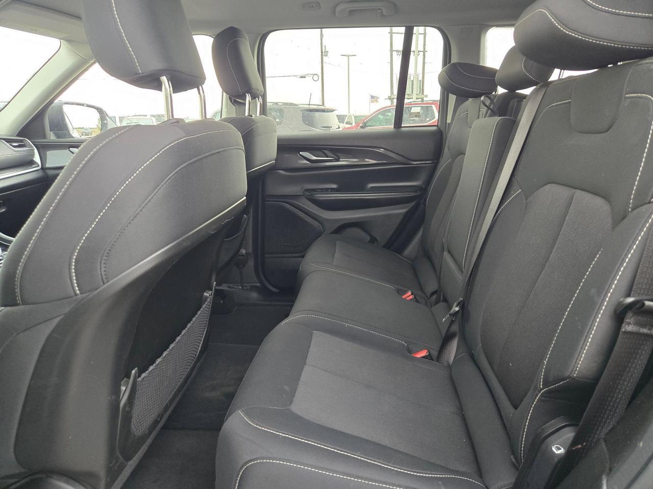 2023 Jeep Grand Cherokee Laredo Castroville TX