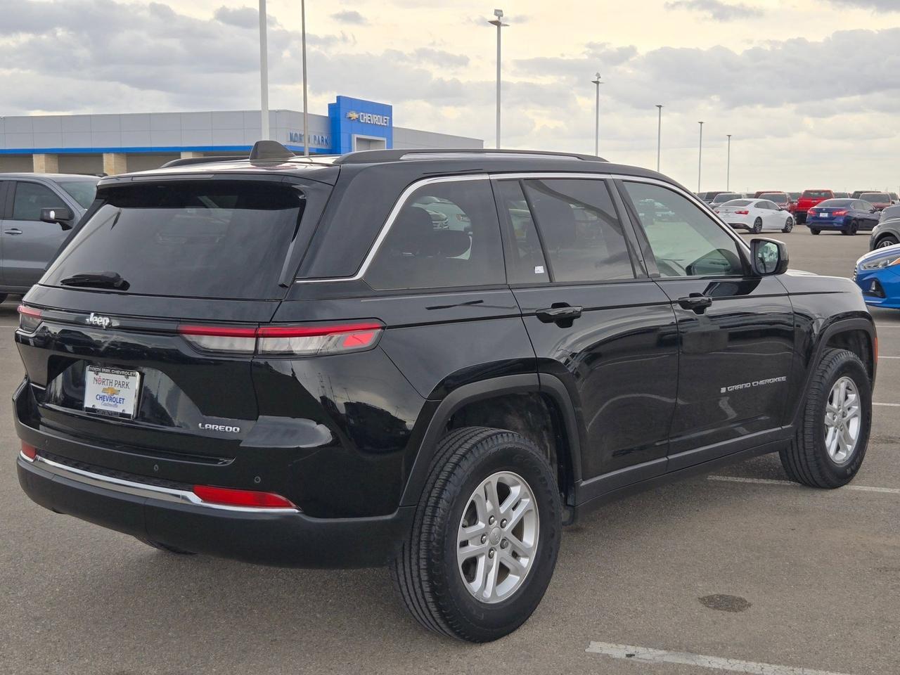 2023 Jeep Grand Cherokee Laredo