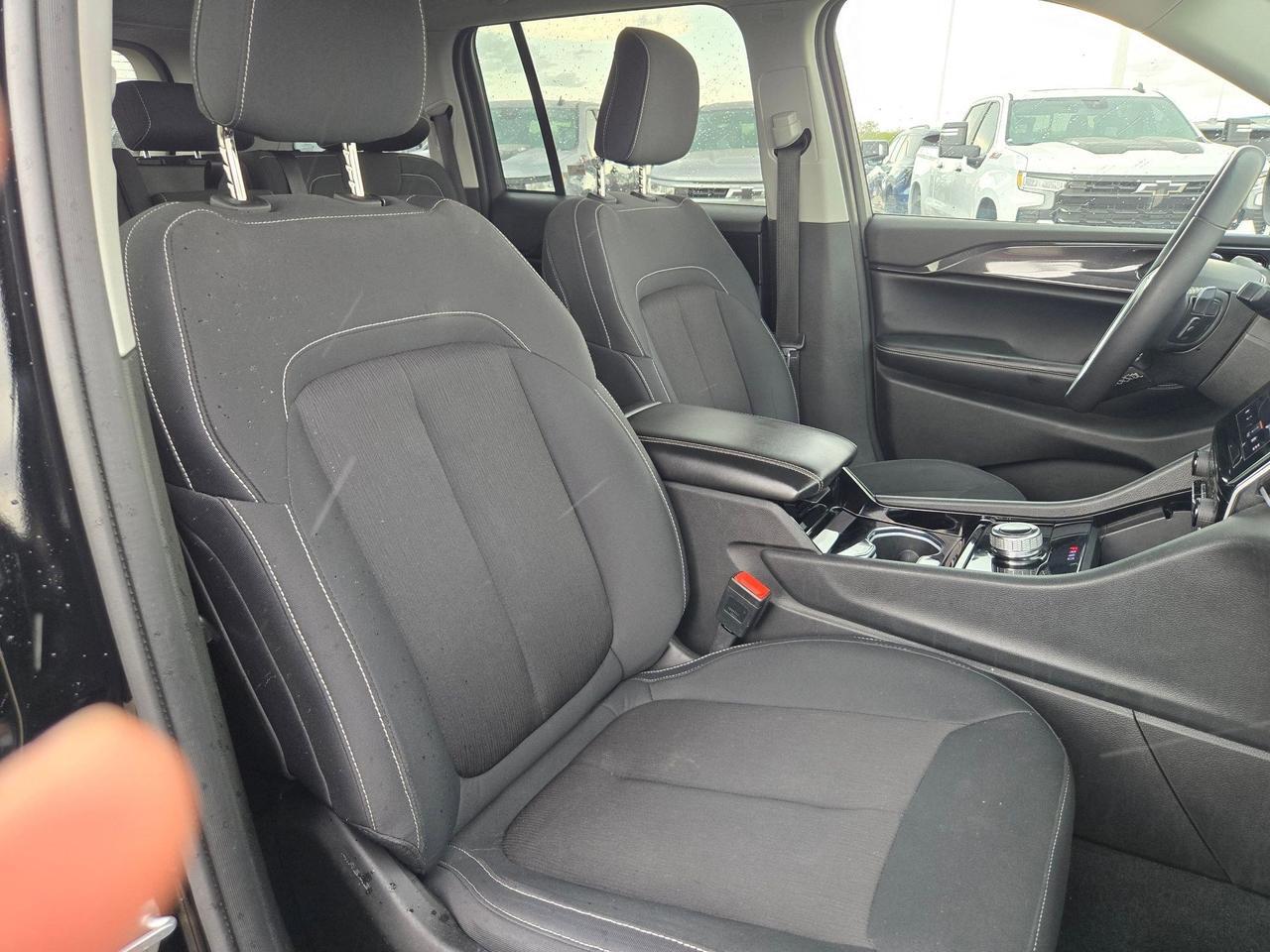 2023 Jeep Grand Cherokee Laredo Castroville TX
