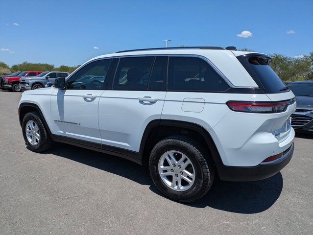 2023 Jeep Grand Cherokee Laredo Castroville TX