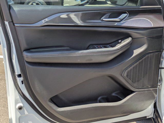 2023 Jeep Grand Cherokee Laredo Castroville TX