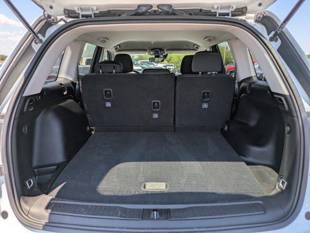 2023 Jeep Grand Cherokee Laredo Castroville TX