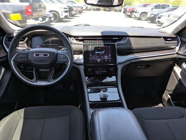 2023 Jeep Grand Cherokee Laredo Castroville TX
