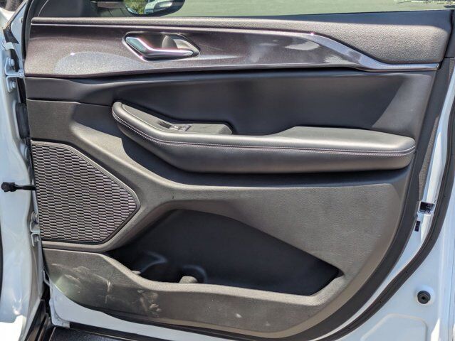 2023 Jeep Grand Cherokee Laredo Castroville TX